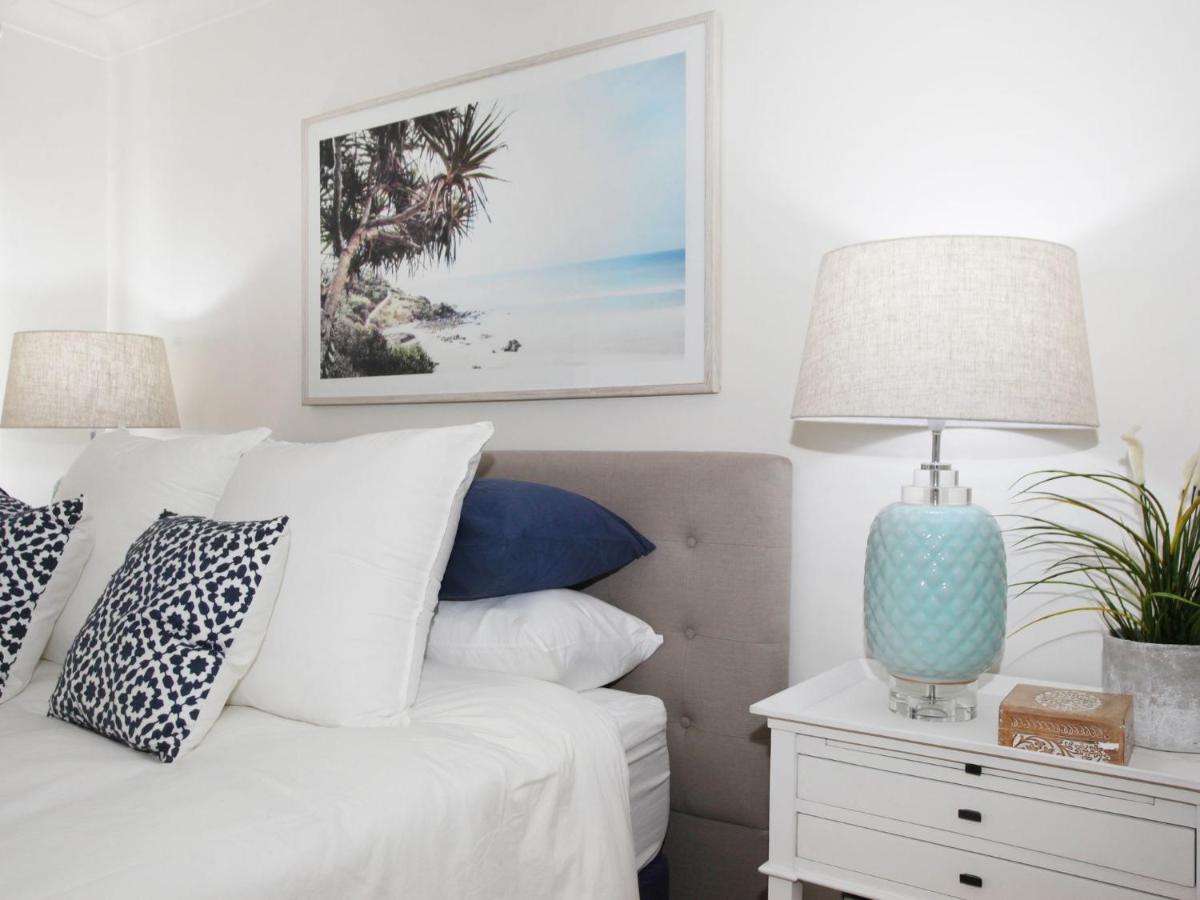 Windmill 4 Two Bedroom Beachside Apartment On Parkyn Parade Mooloolaba Ngoại thất bức ảnh